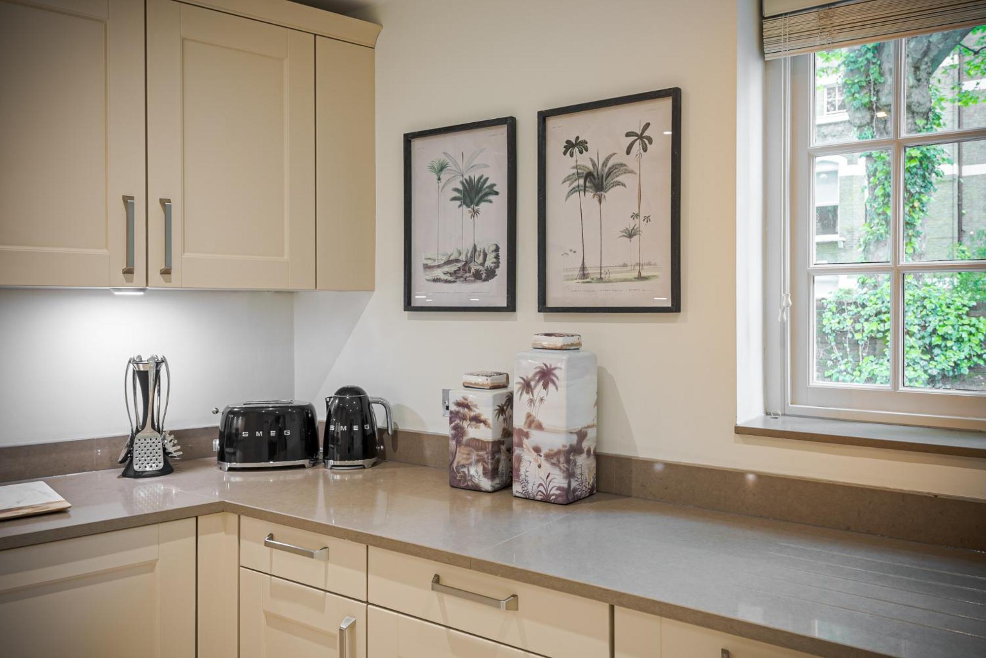 Modern 3 Bedroom Luxury House With Garage In Central London Eksteriør bilde
