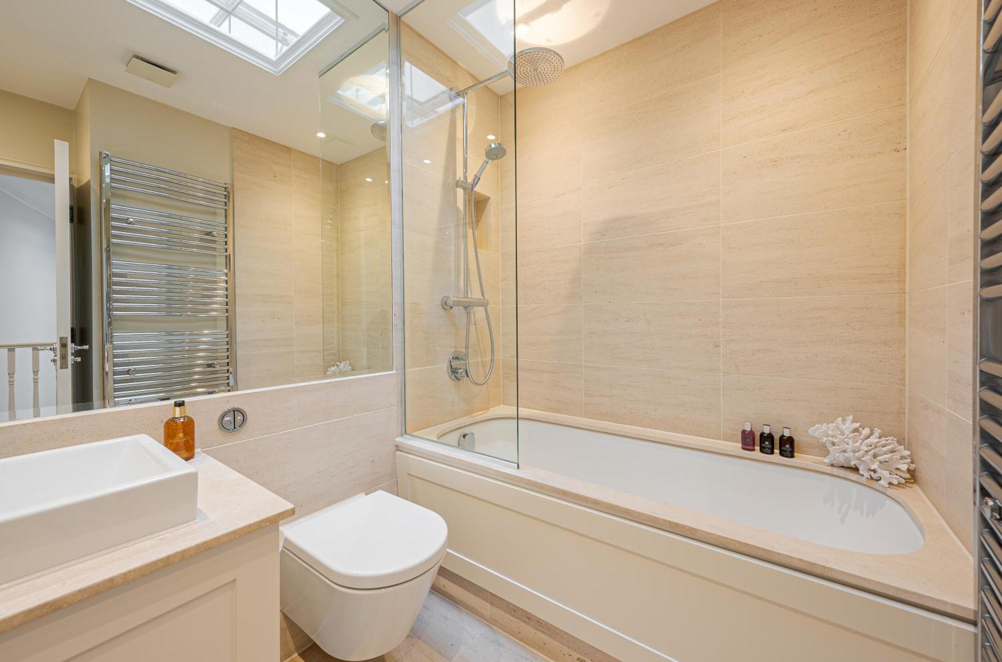 Modern 3 Bedroom Luxury House With Garage In Central London Eksteriør bilde